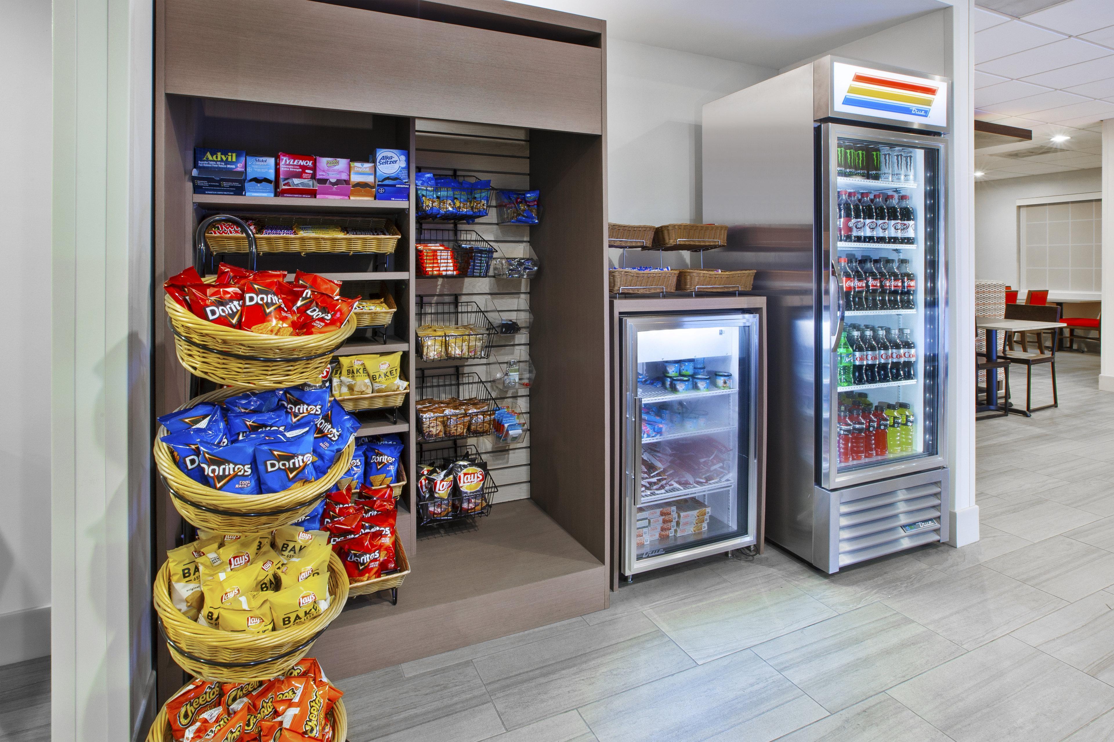 Holiday Inn Express Hotel & Suites Manchester Conference Center By Ihg Екстер'єр фото
