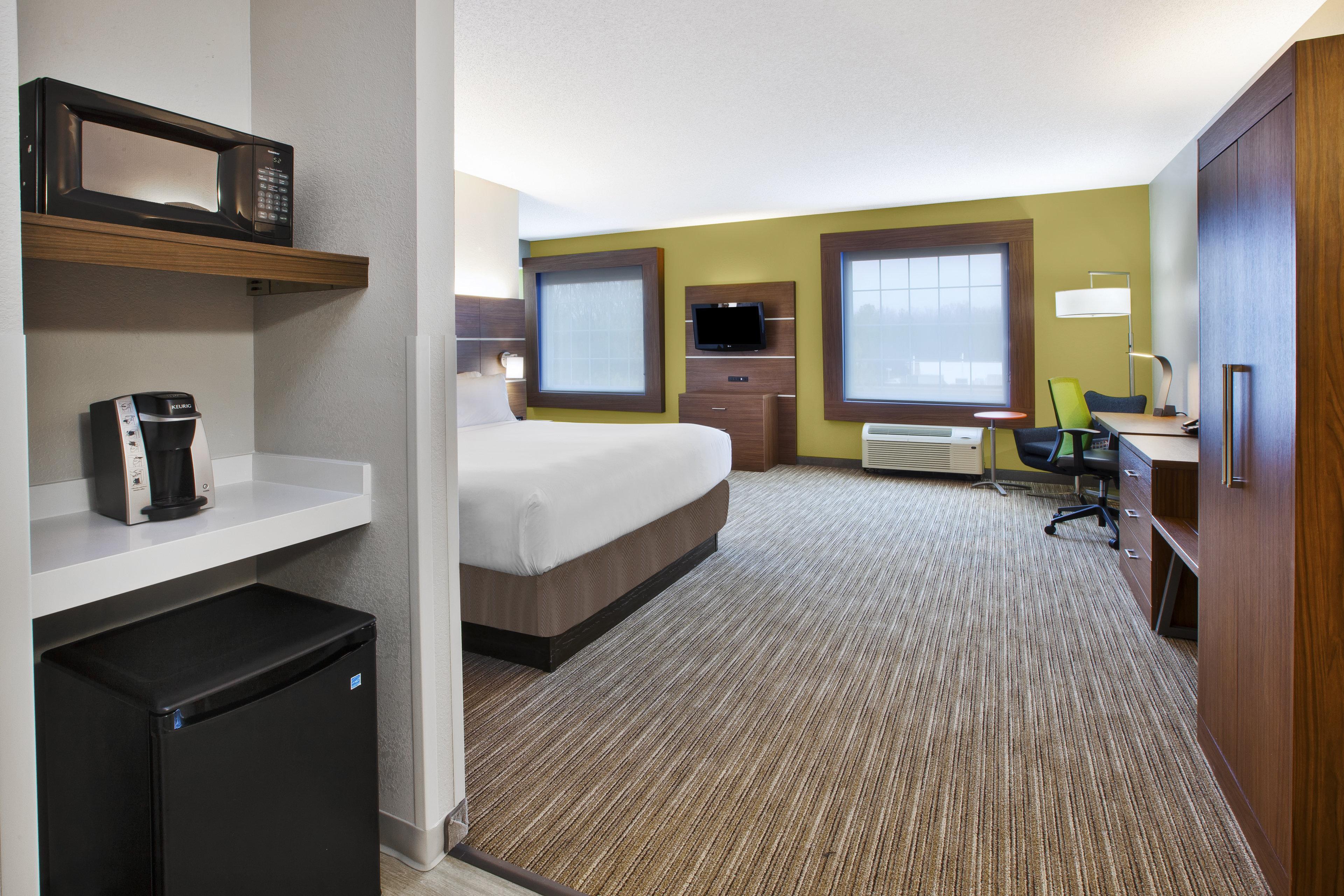 Holiday Inn Express Hotel & Suites Manchester Conference Center By Ihg Екстер'єр фото